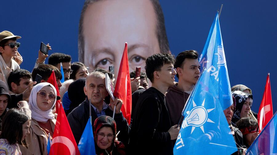 Kommunalwahlen In Der Türkei: Erdogan Lockt Mit Gigantischem ...